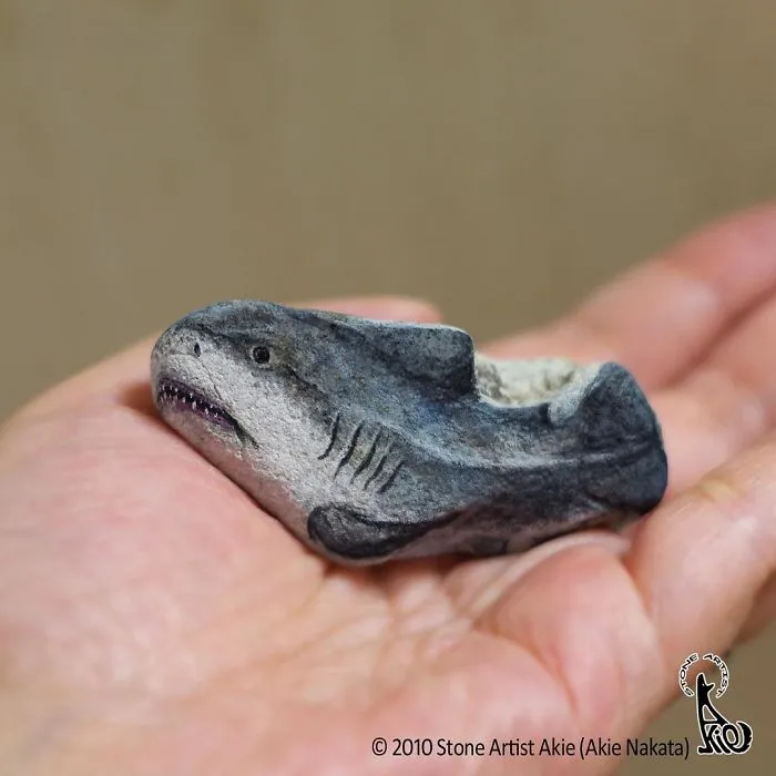 Japanese Artist Brings Stones To Life By Turning Them Into Animals That Fit In The Palm Of Your Hand (30 New Pics)