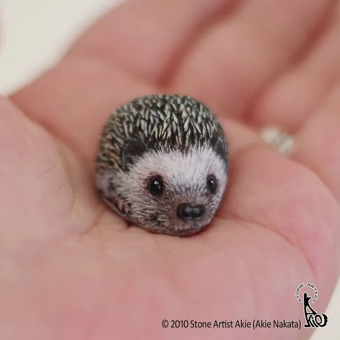 Japanese Artist Brings Stones To Life By Turning Them Into Animals That Fit In The Palm Of Your Hand (30 New Pics)