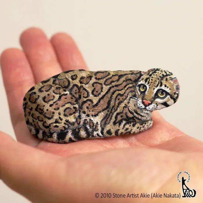Japanese Artist Brings Stones To Life By Turning Them Into Animals That Fit In The Palm Of Your Hand (30 New Pics)
