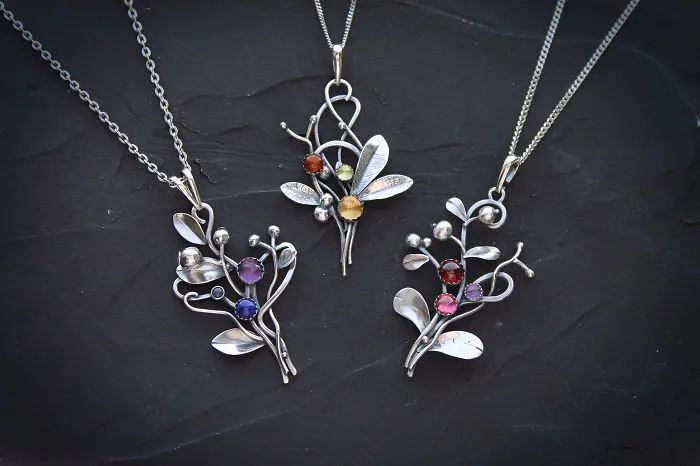 I Make Realistic Plant Jewelry For Nature Lovers