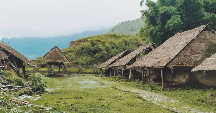 I Visited The "Magical" Island Of Lombok And Took Pictures Of The Beautiful Place Via Smartphone