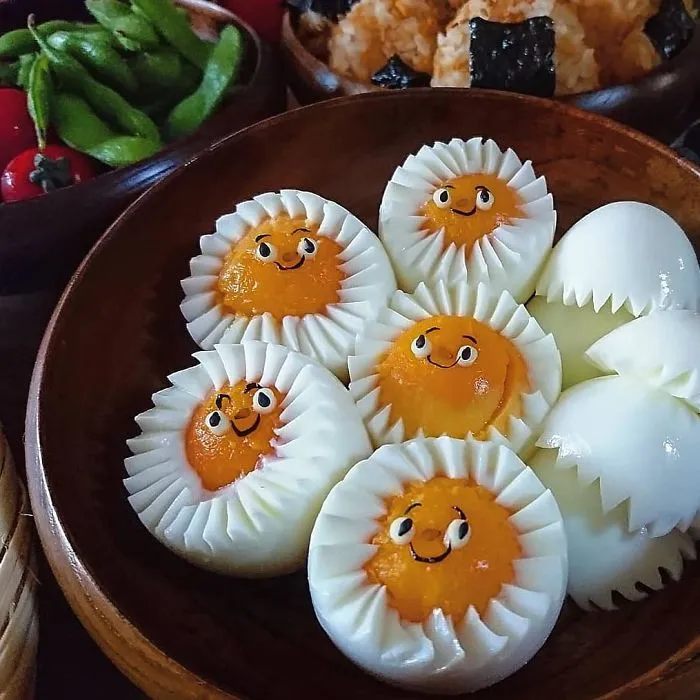 This Mom Of Three From Japan Has Eggstraordinary Skills To Make Cute Fried Egg Meals