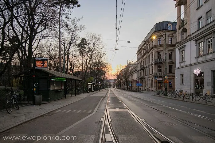 I Explored The Empty Old Town Of Krakow During Coronavirus Pandemic (18 Pics)
