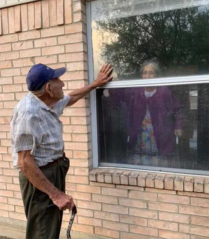 This Is Sad My Mom Is In The Nursing Home Rehab For A Femur Fracture And This Is How My Dad And Her Get To Spend Time Together! They Are In Their 90’s And Can’t Hold Hands