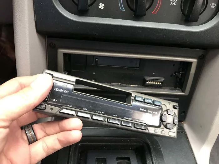 30 Outdated Problems That No One Today Relates To Anymore