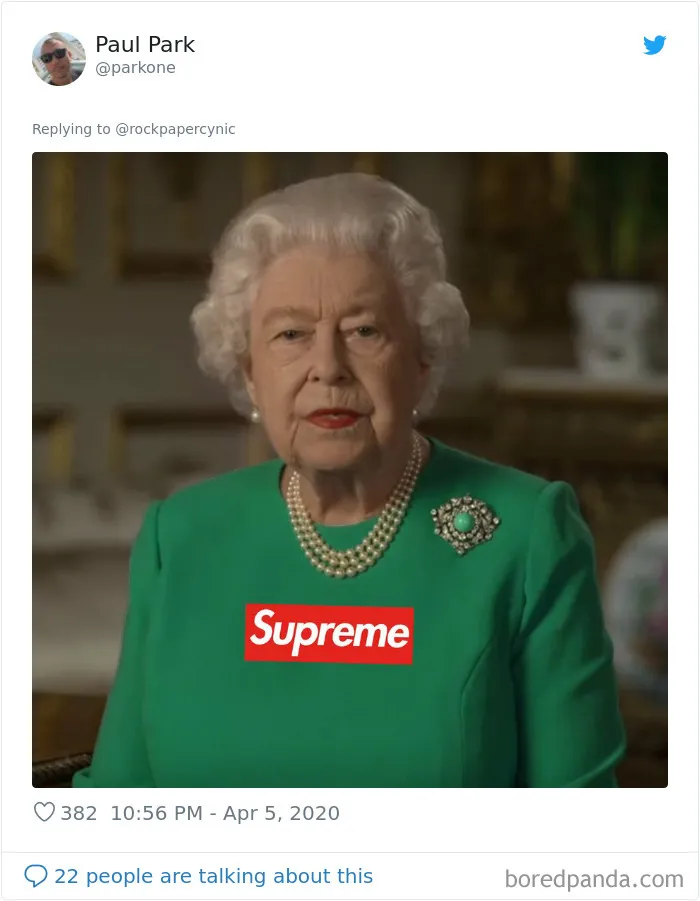 The Queen Of England Gives A Speech In A Green Dress And The Photoshoppers Know What To Do (35 Pics)
