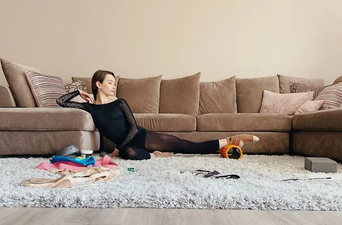 13 Secret Photos From Russian And American Ballerinas While They Stay At Home During Quarantine