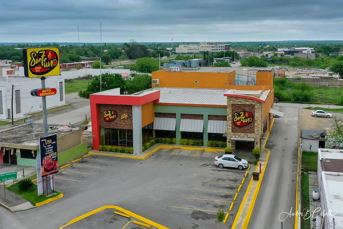 My 19 Aerial Photos Show How Coronavirus Has Affected Businesses In Ciudad Acuña, Mexico