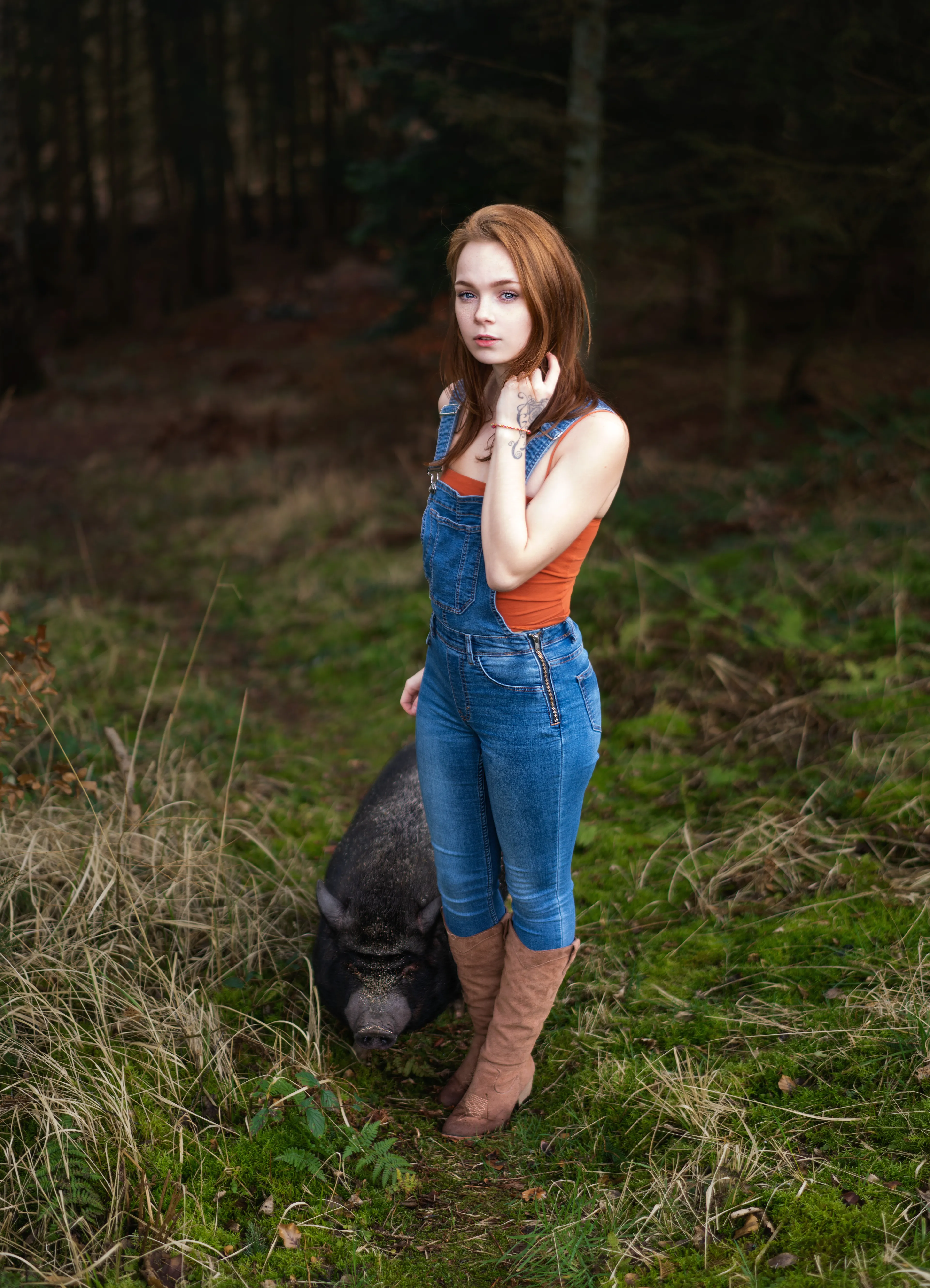 Just A Girl And Her Pig, Andreas