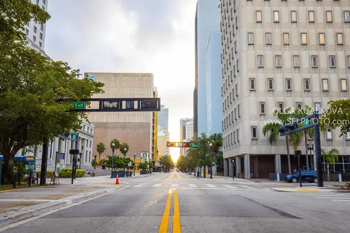 Court House Downtown Miami, 8 Am