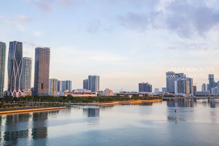 Downtown Miami, 8 Am