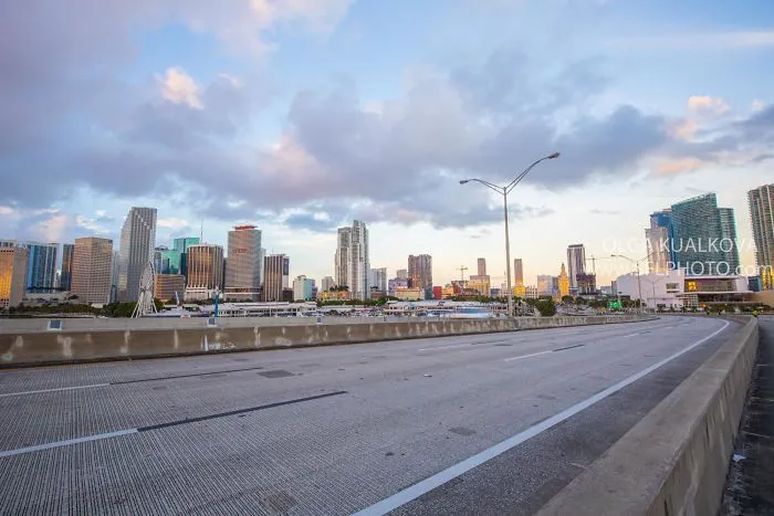 Downtown Miami, 8 Am
