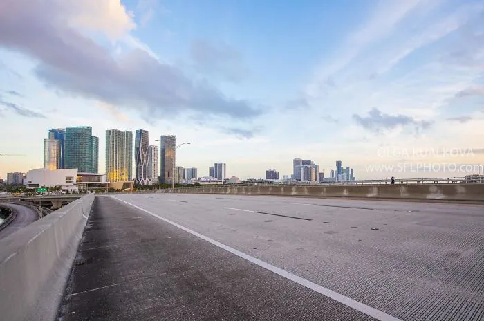 Downtown Miami, 8 Am