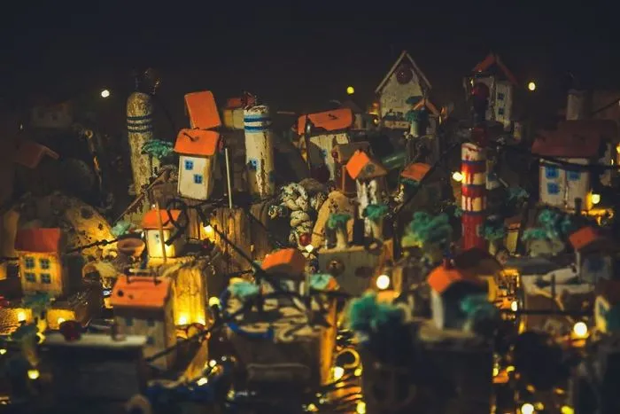 I Recycled 50 Kilograms Of Beach Trash And Made These Miniatures (39 Pics)