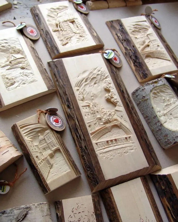 Russian Wood Carver Sculpts Incredibly Detailed Pictures (55 Pics)