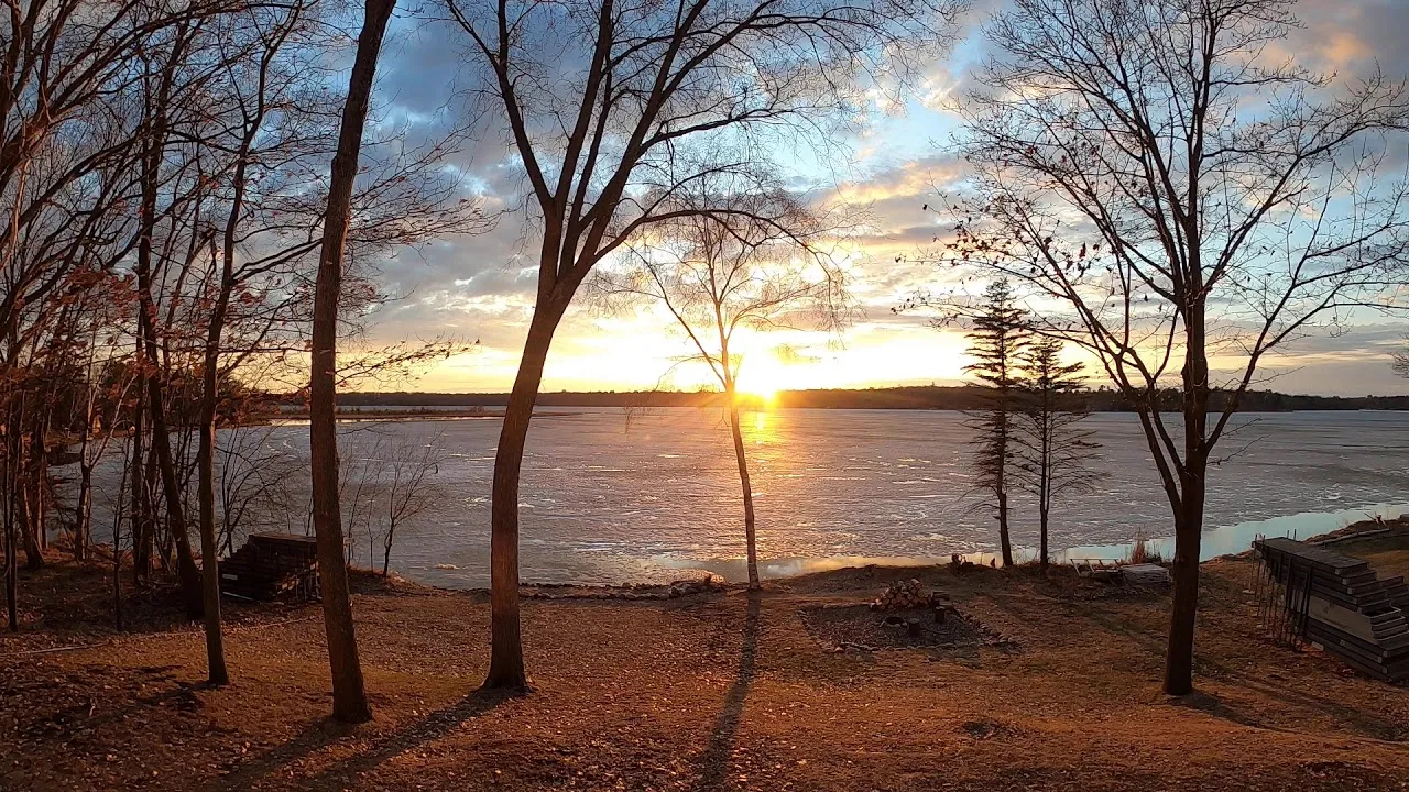 Minnesota Lakeside Sunset (Timelapse 4k)