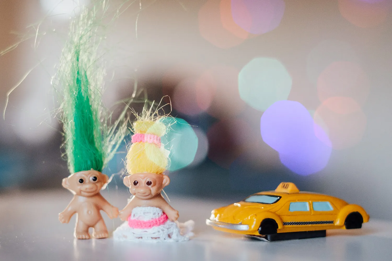 An Out-Of-Work Wedding Photographer Gets A Last-Minute Elopement Booking From The Trolls