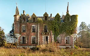 15 Of The Most Beautiful Abandoned Castles I Discovered During My Travels Around The World