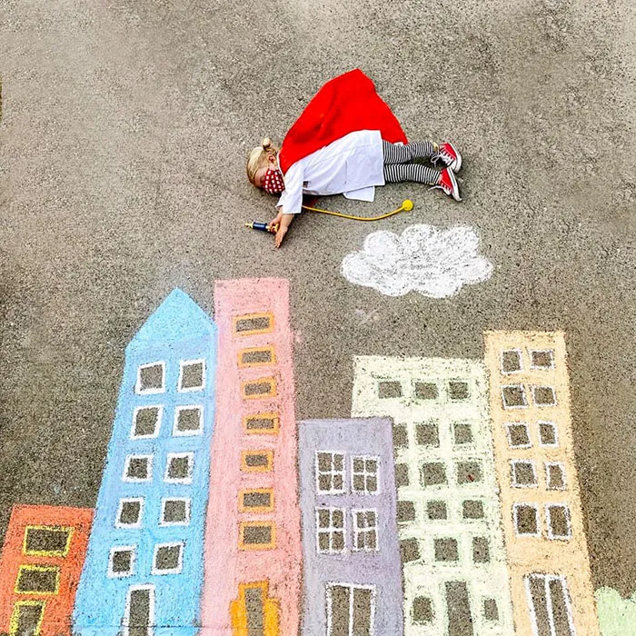 30 Pics Of A Family That Uses Chalk Art To Go On Adventures During The Lockdown