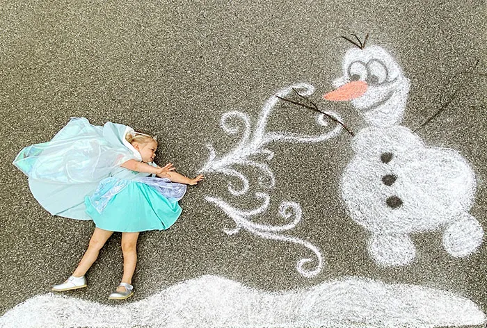 30 Pics Of A Family That Uses Chalk Art To Go On Adventures During The Lockdown