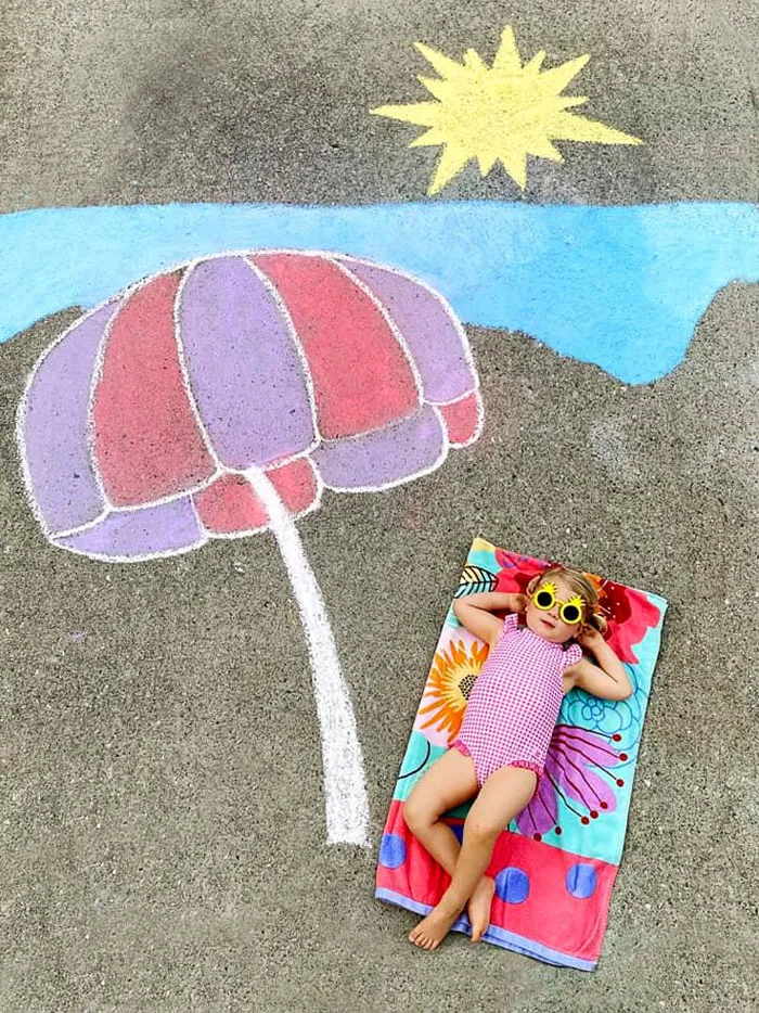 30 Pics Of A Family That Uses Chalk Art To Go On Adventures During The Lockdown