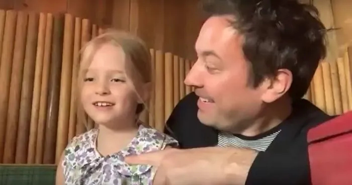 Jimmy Fallon's Daughter Loses A Tooth And Excitedly Crashes Her Dad's Interview