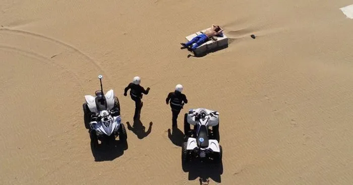 Man Violating Quarantine At A Beach In Italy Becomes A Hilarious Coronavirus Meme (14 Pics)