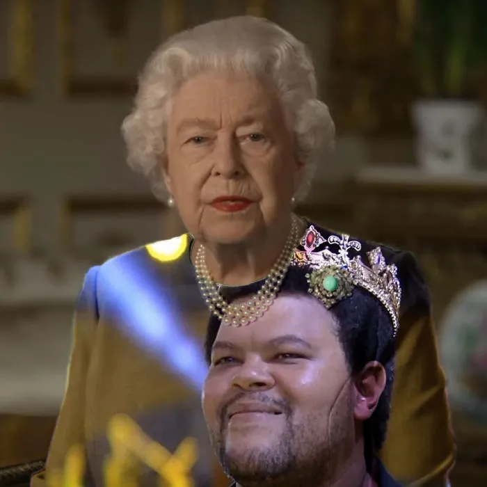The Queen Of England Gives A Speech In A Green Dress And The Photoshoppers Know What To Do (35 Pics)