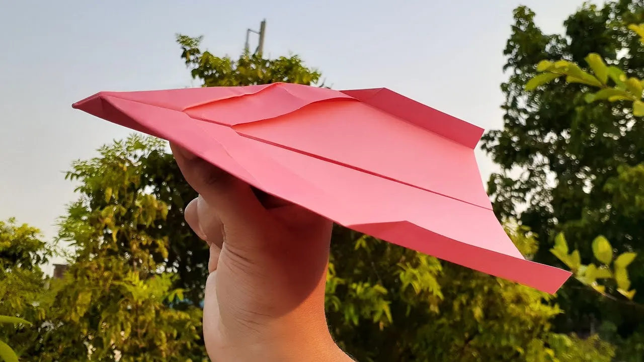 How To Make Paper Airplane That Fly Far