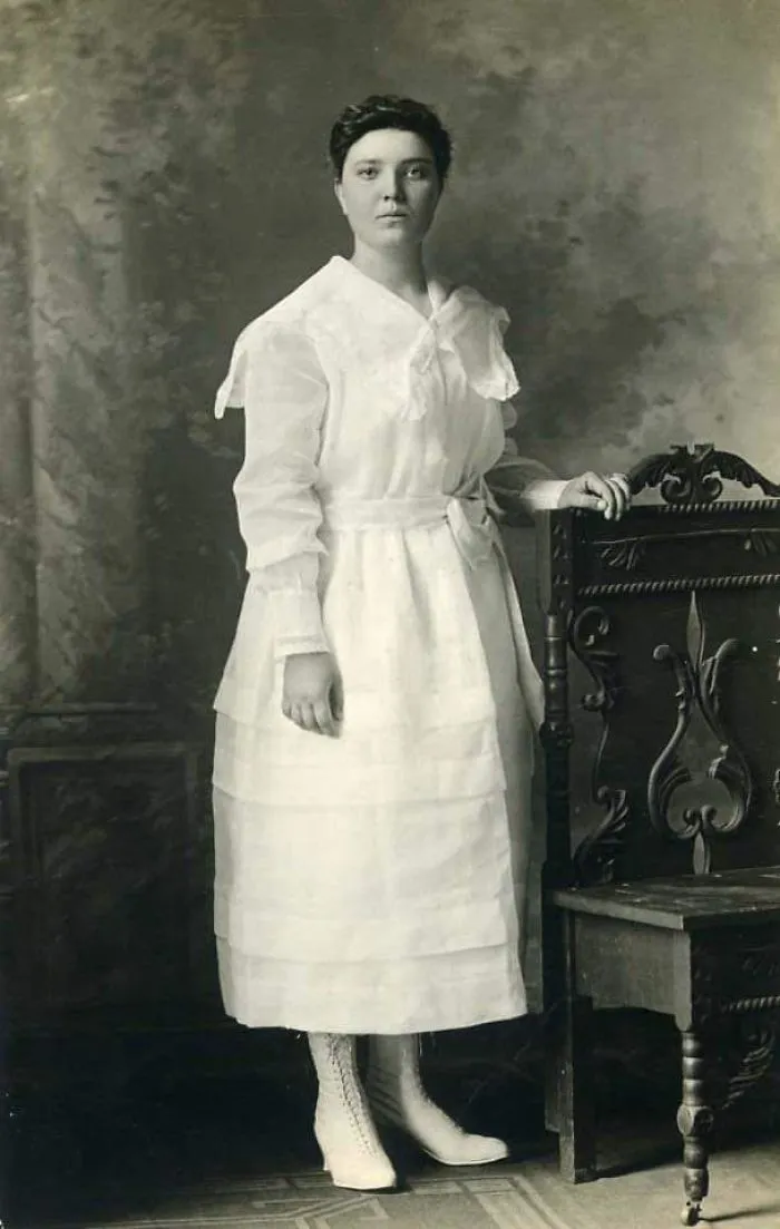 My Grandmother At 16 Years Old In 1917