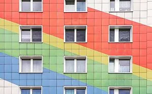 These Are The Colorful Buildings I Discovered While Wandering Around Berlin (20 Pics)