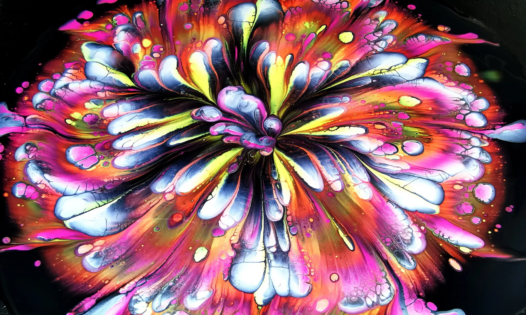 Fluorescent Cup Bottom Reverse Flower Dip ~ Acrylic Pour Painting ~ Must See ~ Paint #withme