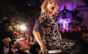Photographers From All Around The World Share Their Silliest Wedding Photos (20 Pics)