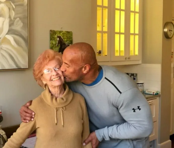 The Time 89-Year-Old Aunt Dorothy And Her Family Drove Up To Visit Them