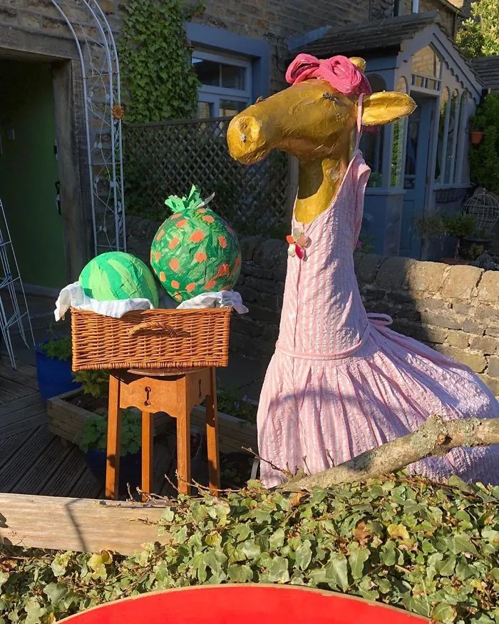 Gloria Has Decided To Make The Most Of The Sunshine With A Picnic