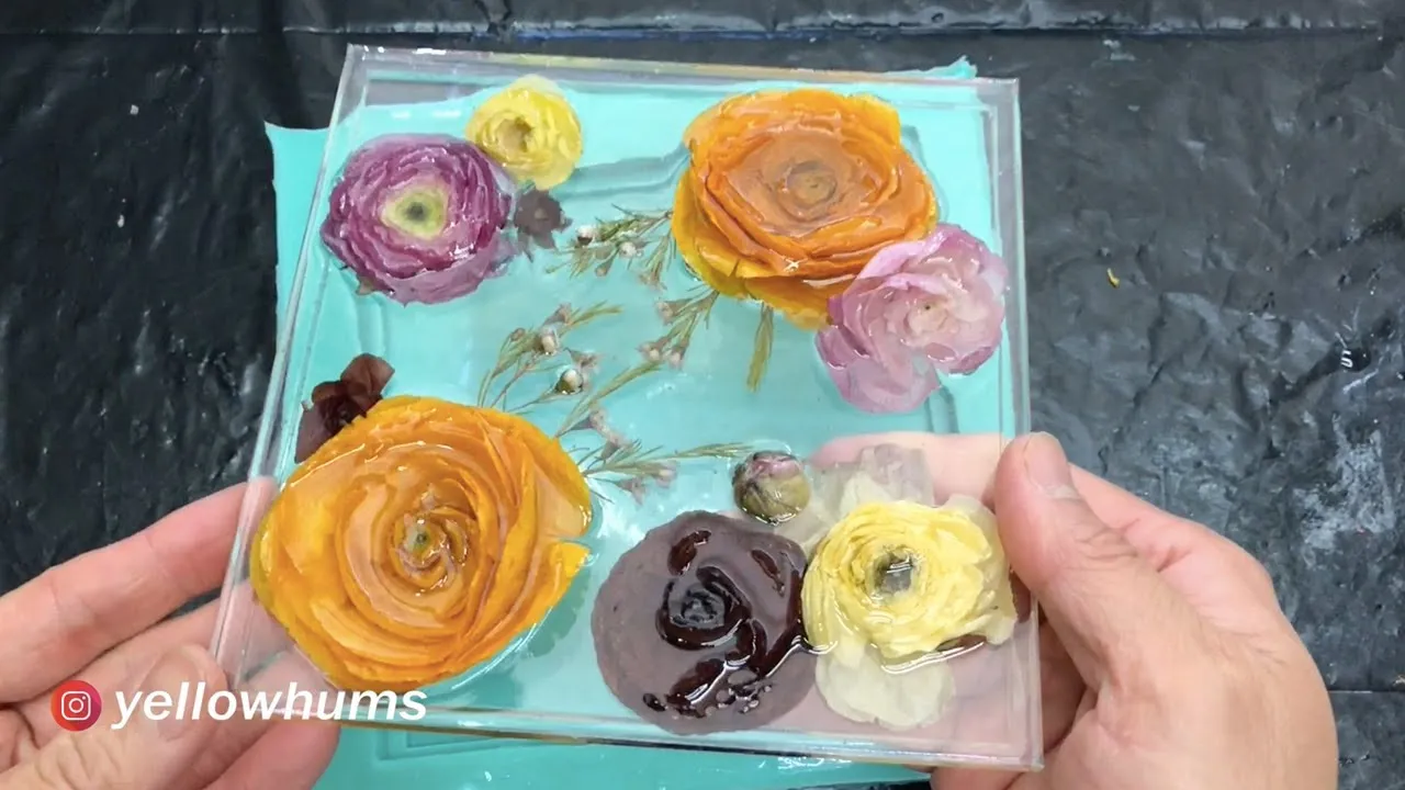How To Make A Hummingbird Feeder With Real Flowers