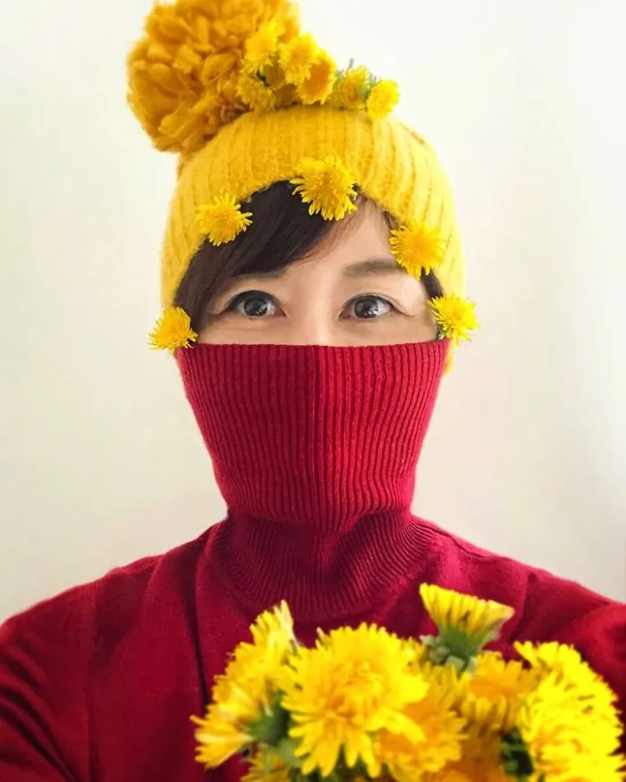 Dandelion Flower Mask