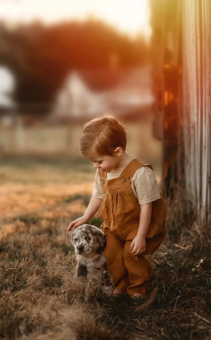 I Photograph The Innocent Moments Of Children With Animals (30 Pics)