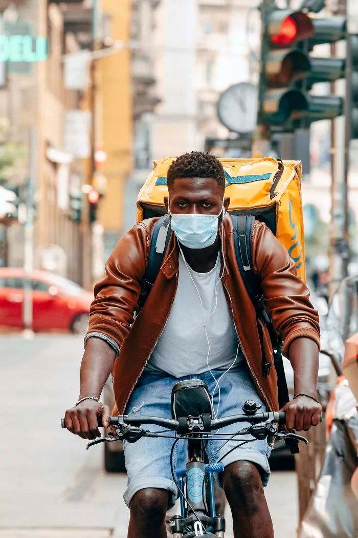 Here Are My 30 Pics Of Delivery Riders In The Italian Streets During The Quarantine 