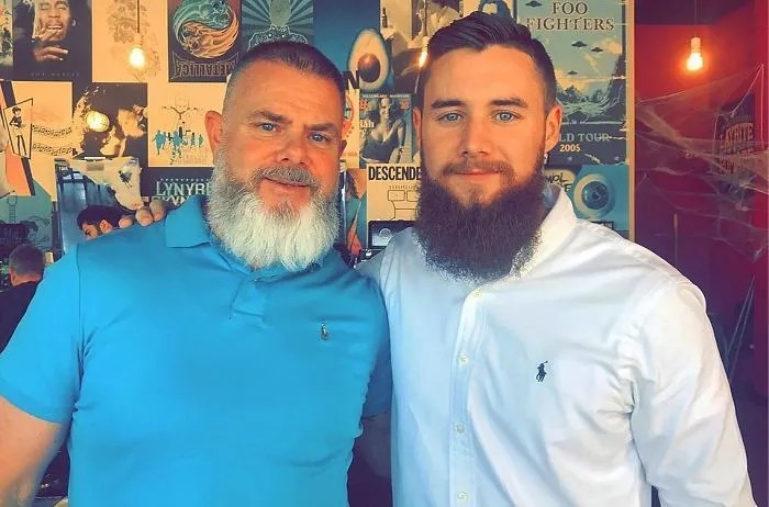 People Are Sharing Pics Of How Their Genes Seemed To Just Hit Copy-Paste (40 Tweets)