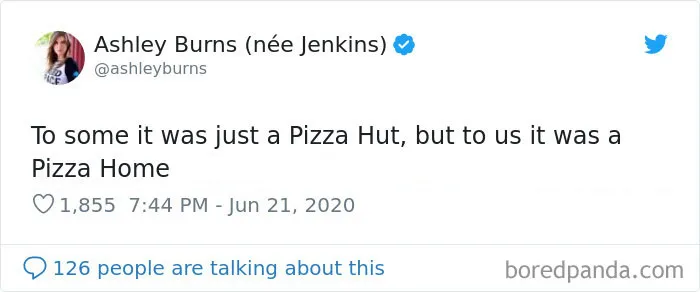 People Share How Pizza Hut Has Changed Since The '90s And It Hardly Looked Like It Is Today