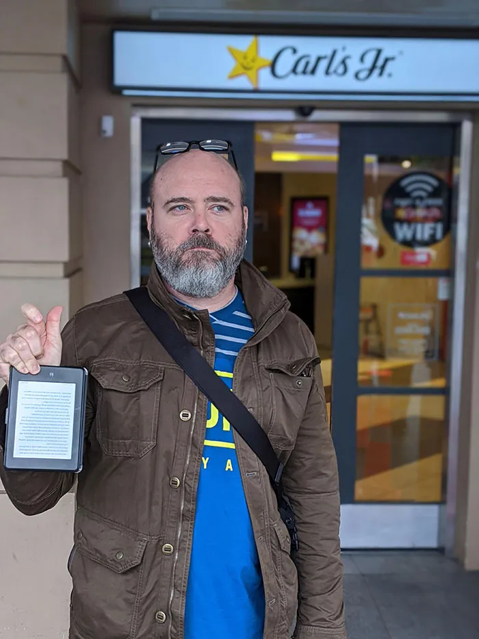 Hamburguesería, con un ebook