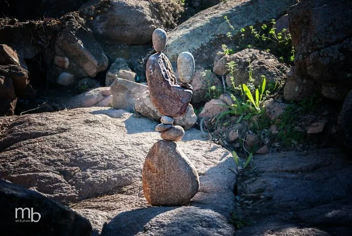 I've Been Practicing Stone Balancing For 10 Years, It's The Best Kind Of Meditation For Me (50 New Pics)
