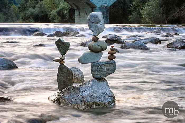 I've Been Practicing Stone Balancing For 10 Years, It's The Best Kind Of Meditation For Me (50 New Pics)