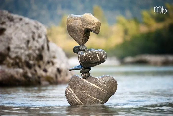 I've Been Practicing Stone Balancing For 10 Years, It's The Best Kind Of Meditation For Me (50 New Pics)