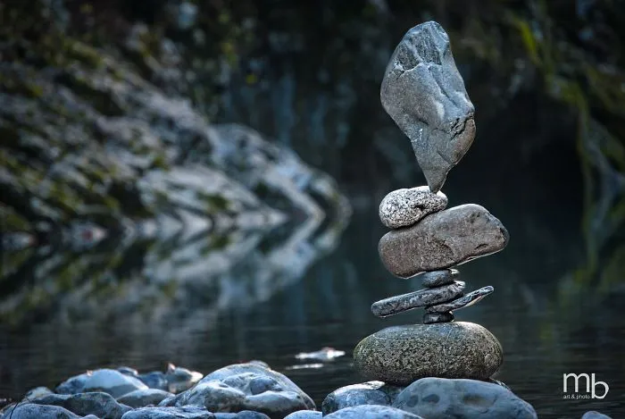 I've Been Practicing Stone Balancing For 10 Years, It's The Best Kind Of Meditation For Me (50 New Pics)