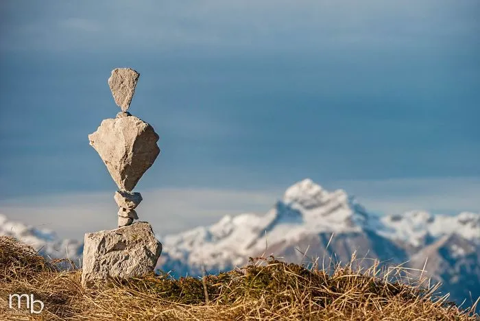 I've Been Practicing Stone Balancing For 10 Years, It's The Best Kind Of Meditation For Me (50 New Pics)