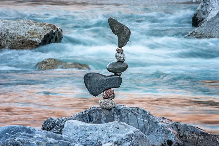 I've Been Practicing Stone Balancing For 10 Years, It's The Best Kind Of Meditation For Me (50 New Pics)
