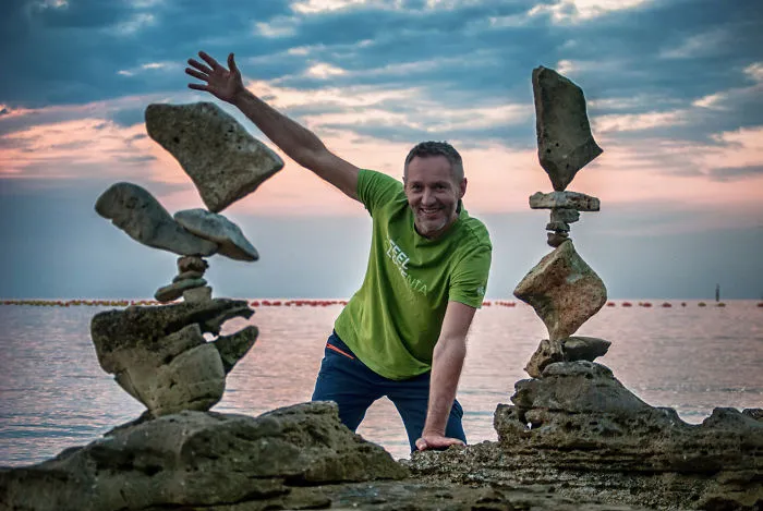 I've Been Practicing Stone Balancing For 10 Years, It's The Best Kind Of Meditation For Me (50 New Pics)