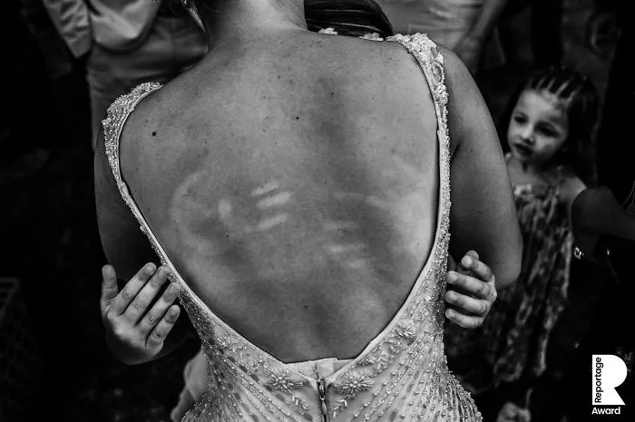 Estos fotógrafos han enviado a nuestro concurso las mejores fotos espontáneas en bodas, y aquí están las 22 mejores